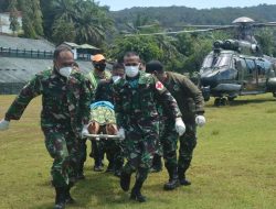 Evakuasi Dihentikan, Helikopter TNI Ditembak Teroris KKB Papua